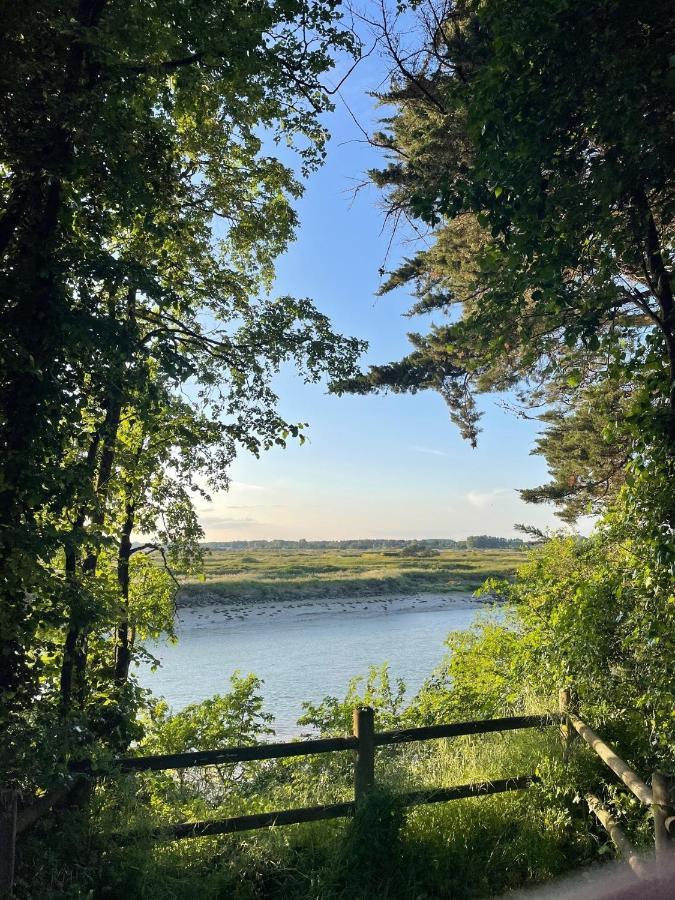 Maison En Bord De Riviere De Mer Le Fenouiller Eksteriør billede